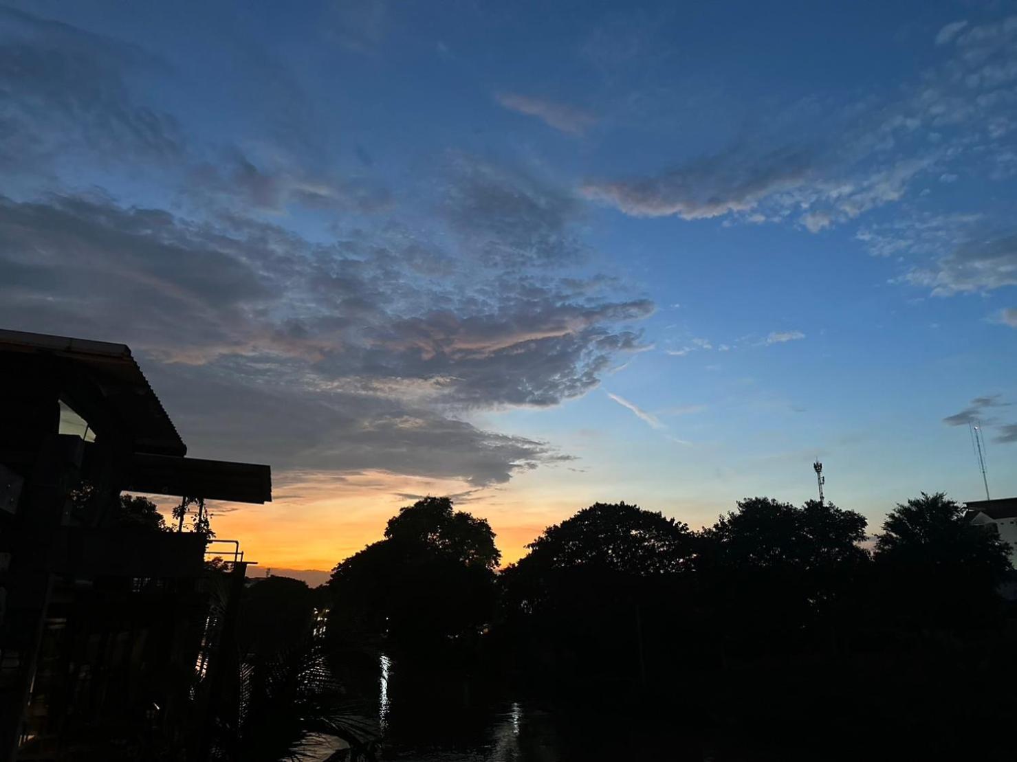 Baan Mae Khian Cafe & Boutique Hotel 大城 外观 照片